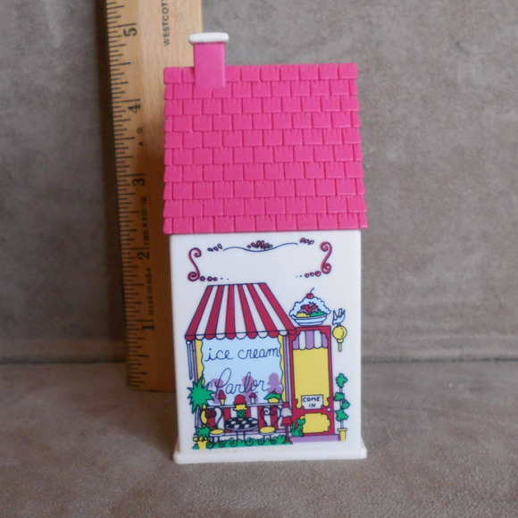 1993 Reader's Digest Spice Jar Plastic House Ice Cream Parlor Container - Picture 3 of 6